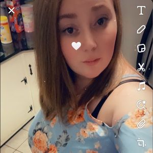 Meet your Posher, Courtney
